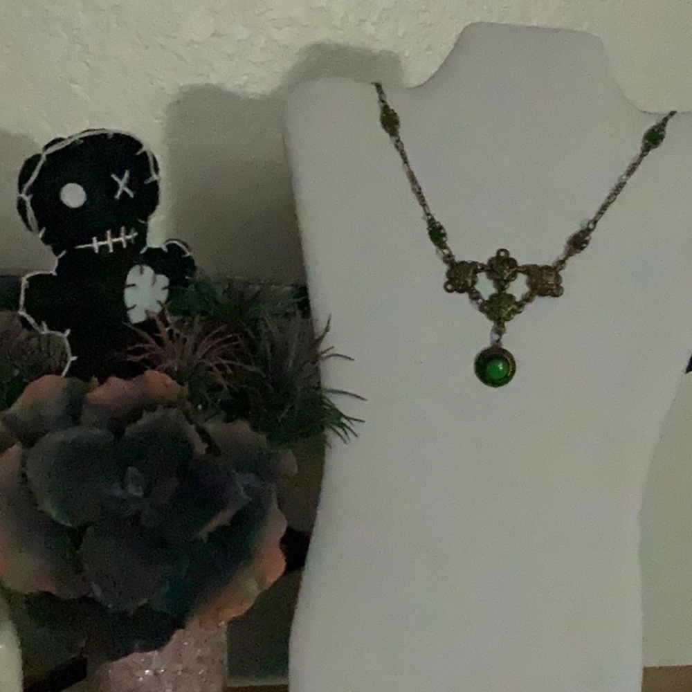 Color Changing Mood Stone on Bronze Chinese Knot Charm and Scroll Linked Chain
